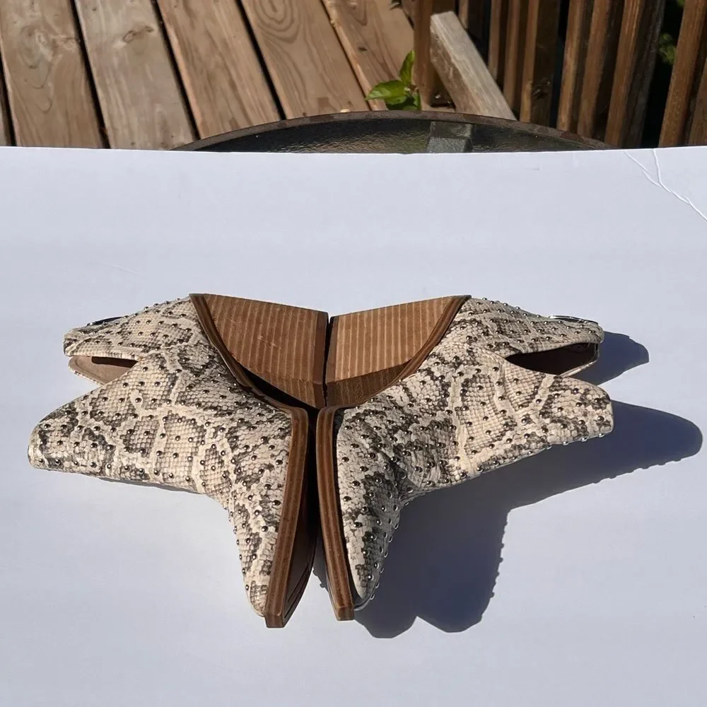Steve Madden Animal Print Pointed Toe Ankle Boots Back Zipper Closure Size 8.5 - Picture 4 of 12